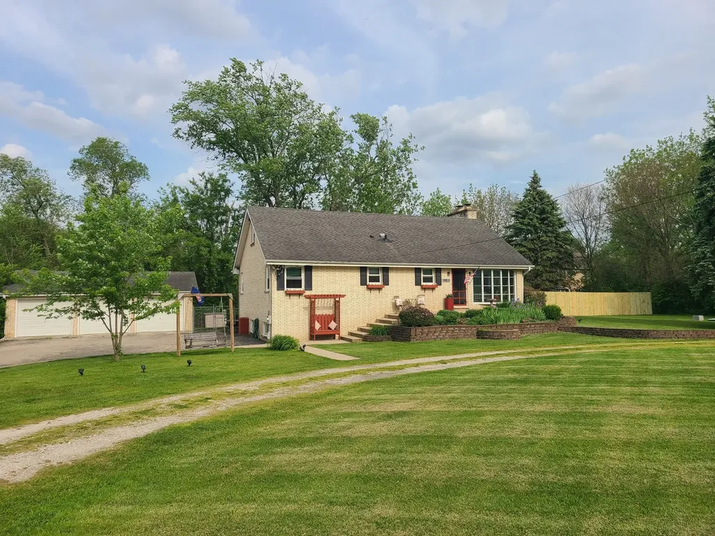 1N255 Prairie Avenue Glen Ellyn IL 60137