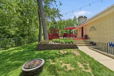 1N255 Prairie Avenue Glen Ellyn IL 60137