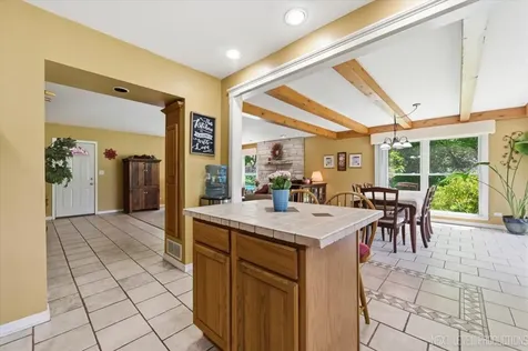 1N255 Prairie Avenue Glen Ellyn IL 60137