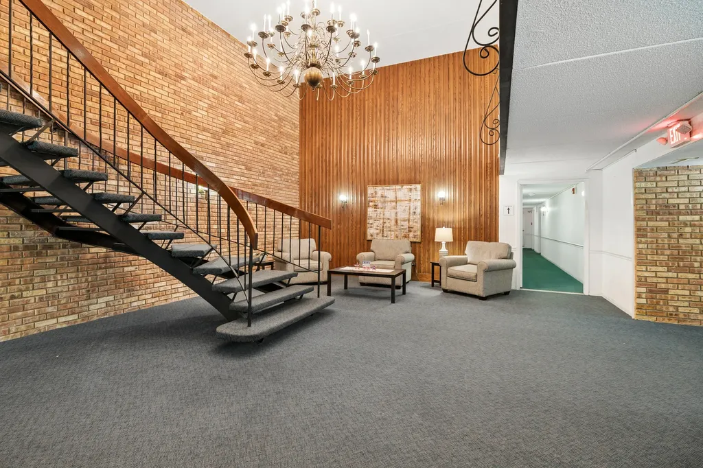 475 North Cass Avenue Westmont IL 60559