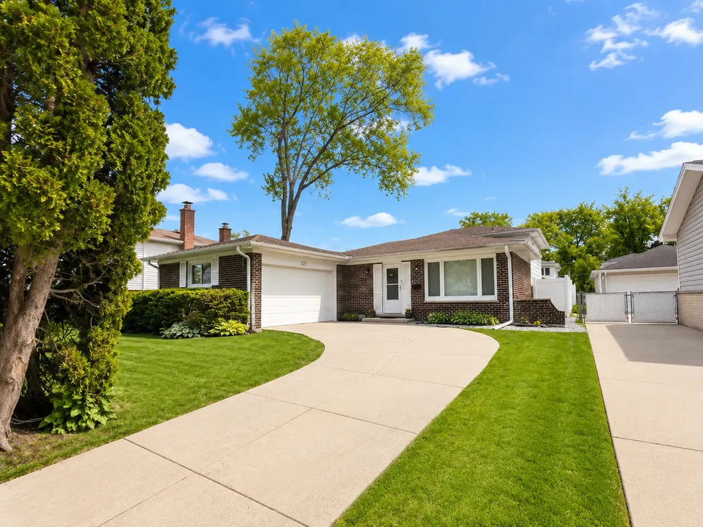625 Devonshire Drive Des Plaines IL 60018