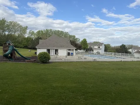 414 Spring Court W Carpentersville IL 60110