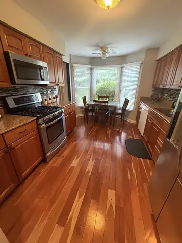 414 Spring Court W Carpentersville IL 60110