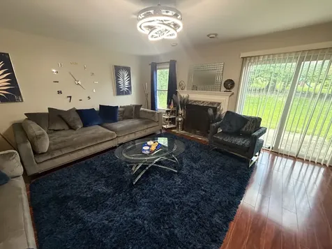 414 Spring Court W Carpentersville IL 60110