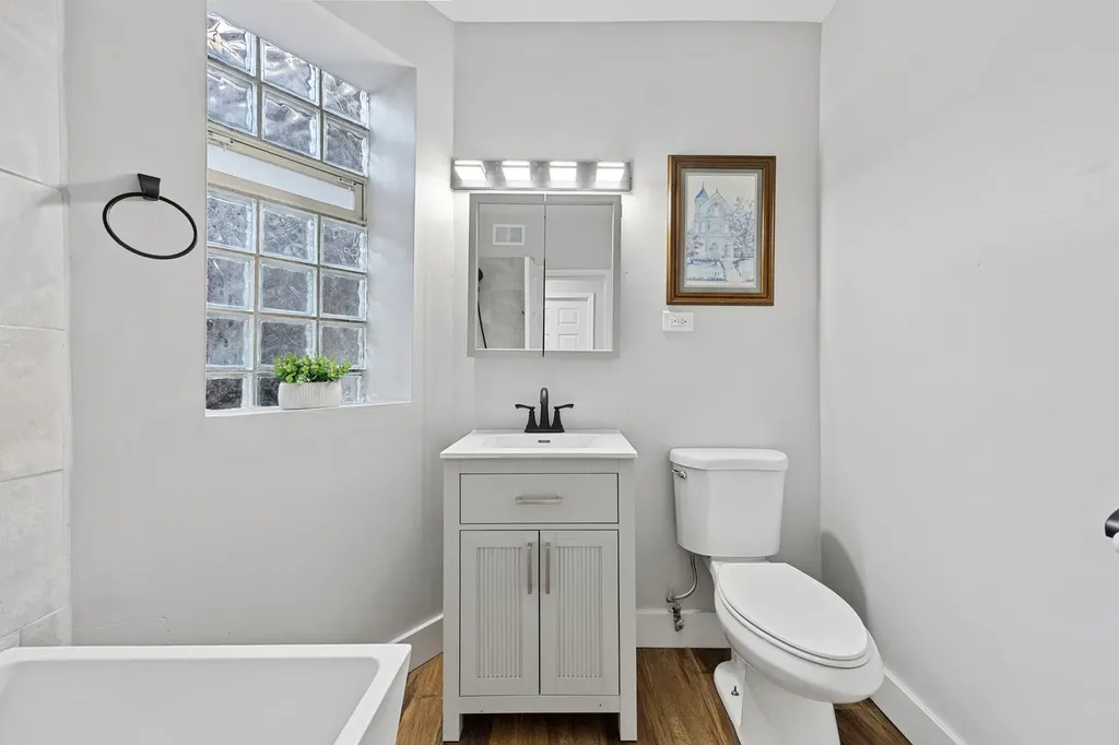 1552 East 65th Place Chicago IL 60637