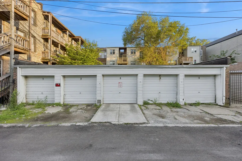 1552 East 65th Place Chicago IL 60637