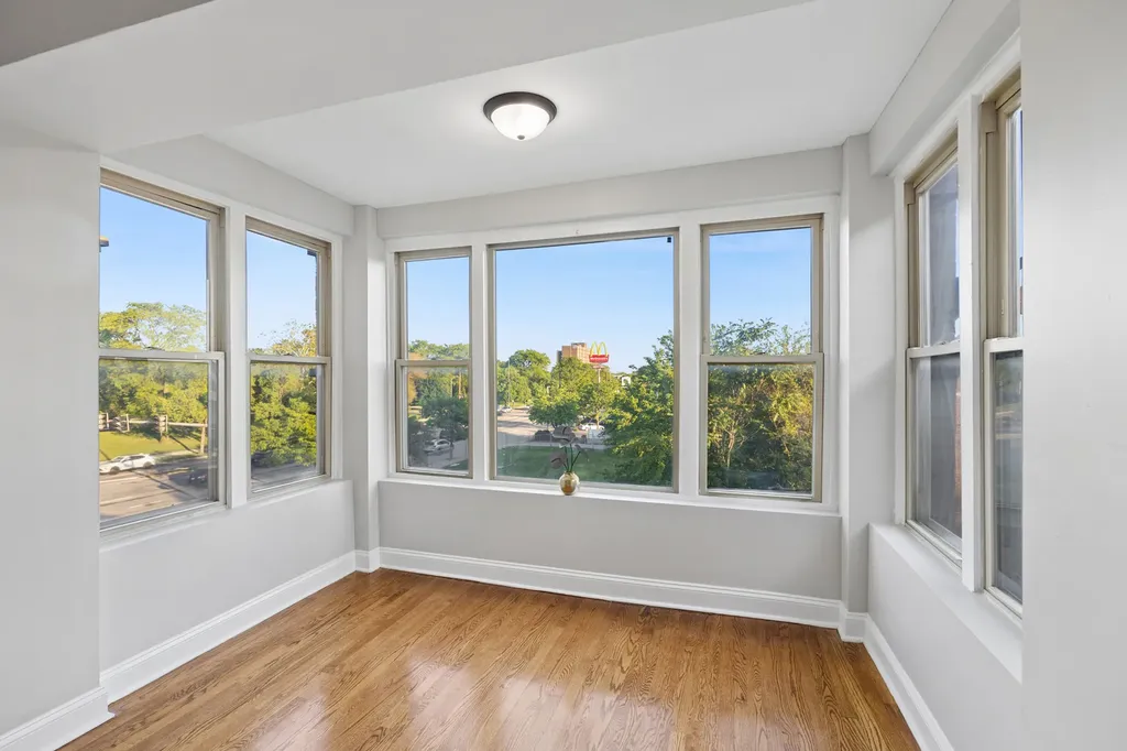 1552 East 65th Place Chicago IL 60637