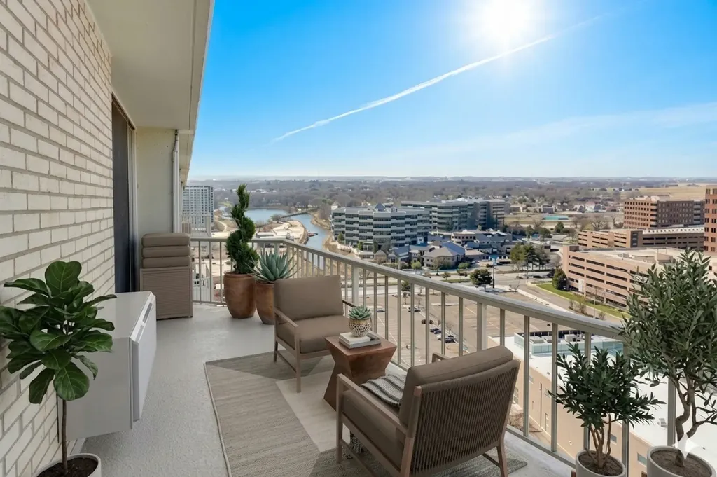 40 North Tower Road Oak Brook IL 60523