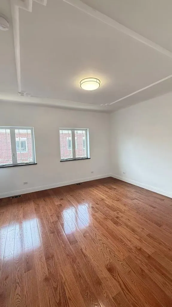 3521 South Parnell Avenue Chicago IL 60609