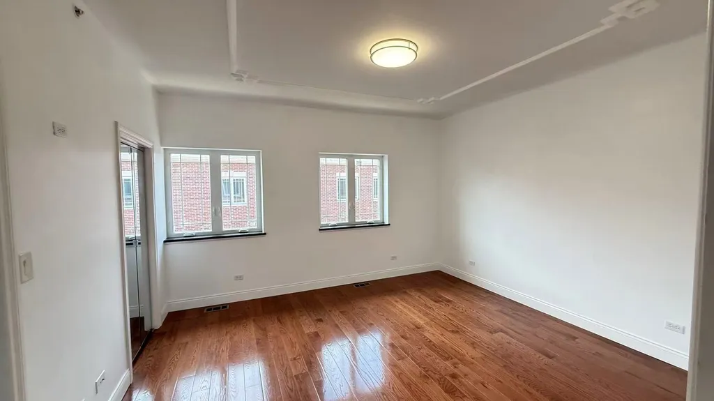 3521 South Parnell Avenue Chicago IL 60609