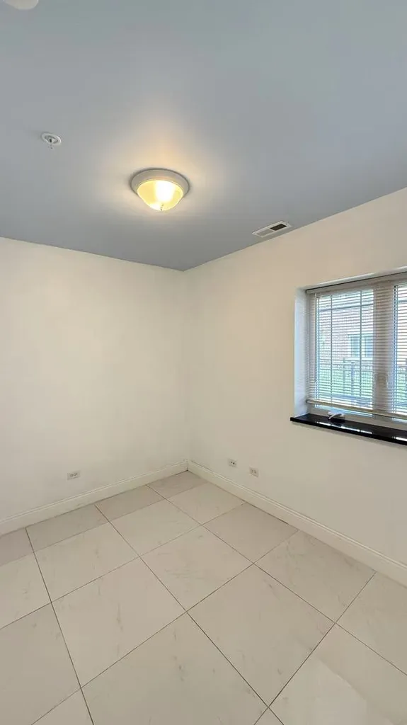 3521 South Parnell Avenue Chicago IL 60609