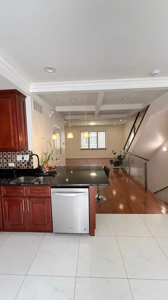 3521 South Parnell Avenue Chicago IL 60609