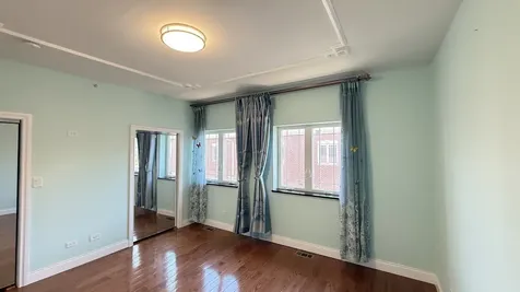 3521 South Parnell Avenue Chicago IL 60609