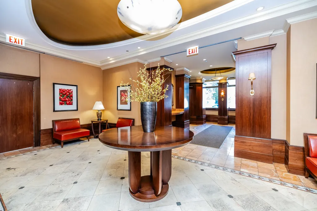 233 East 13th Street Chicago IL 60605