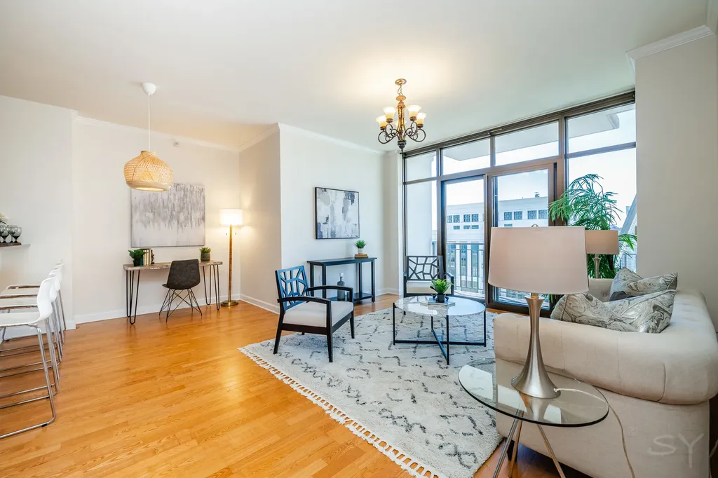 233 East 13th Street Chicago IL 60605