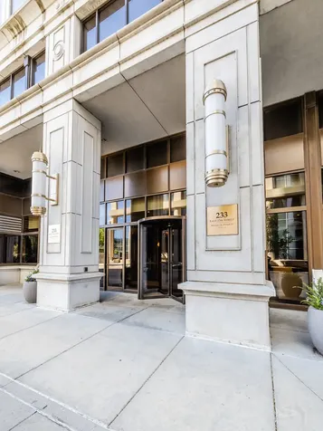 233 East 13th Street Chicago IL 60605
