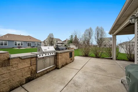 2518 Imgrund Road North Aurora IL 60542