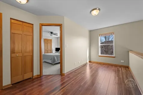 2518 Imgrund Road North Aurora IL 60542