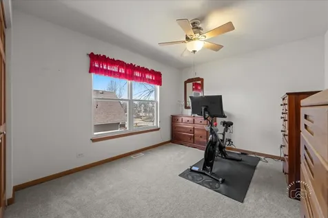 2518 Imgrund Road North Aurora IL 60542