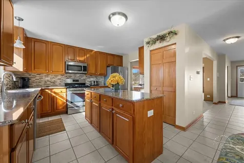 2518 Imgrund Road North Aurora IL 60542