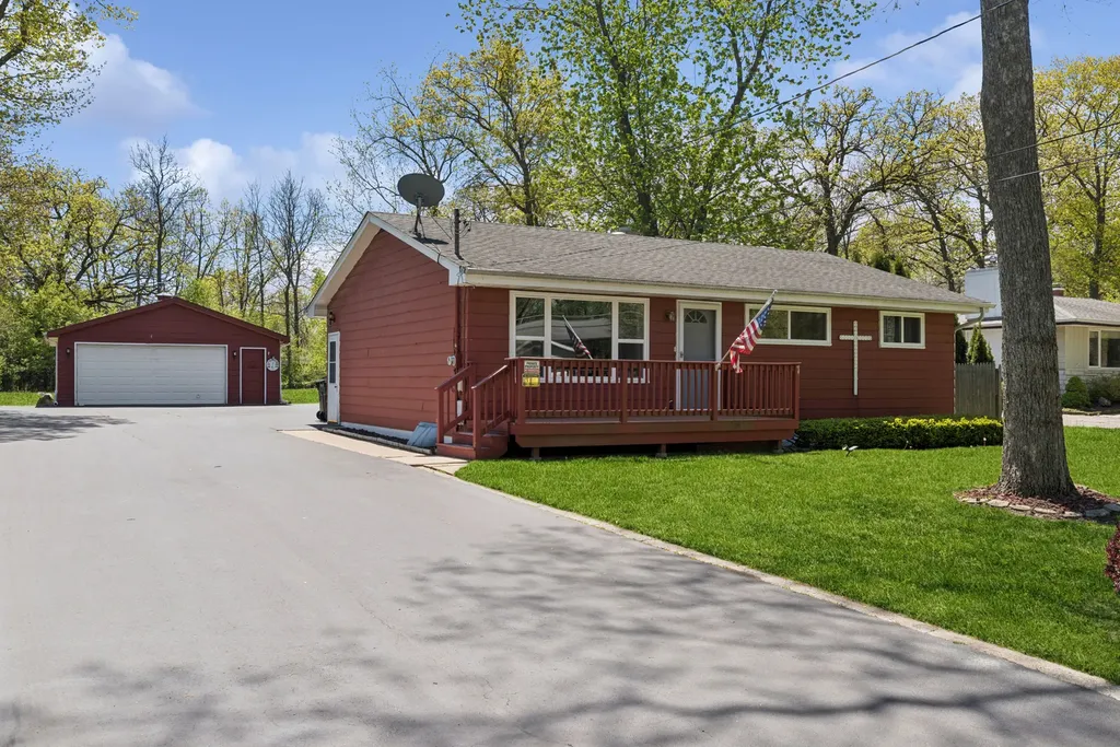 2703 11TH Street Winthrop Harbor IL 60096