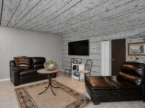 3961 168TH Street Country Club Hills IL 60478