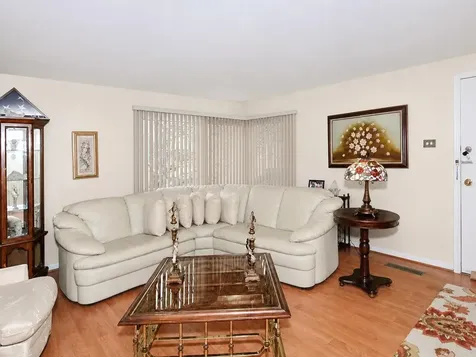3961 168TH Street Country Club Hills IL 60478