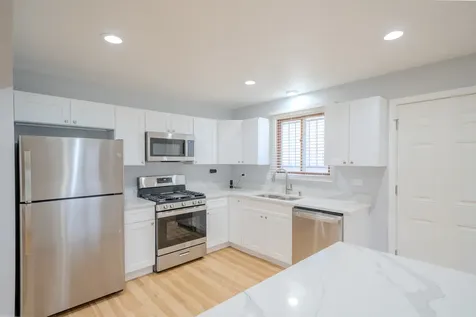 12111 South Justine Avenue Chicago IL 60643