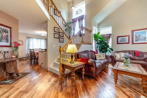 1315 Lily Court Grayslake IL 60030