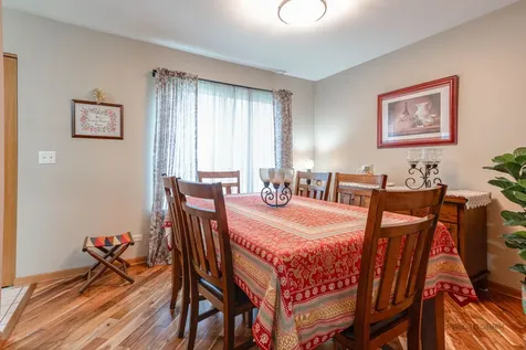 1315 Lily Court Grayslake IL 60030