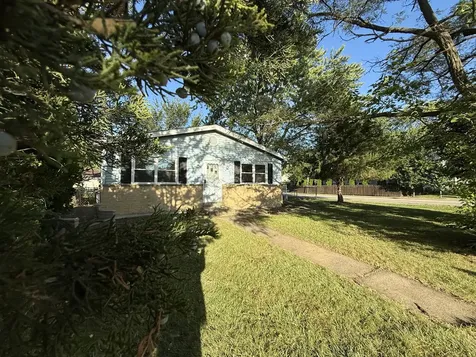 510 Hickory Street Mundelein IL 60060