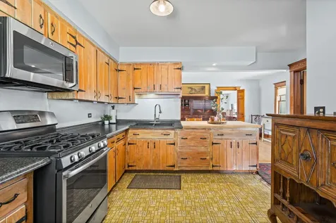 504 North Schoenbeck Road Prospect Heights IL 60070