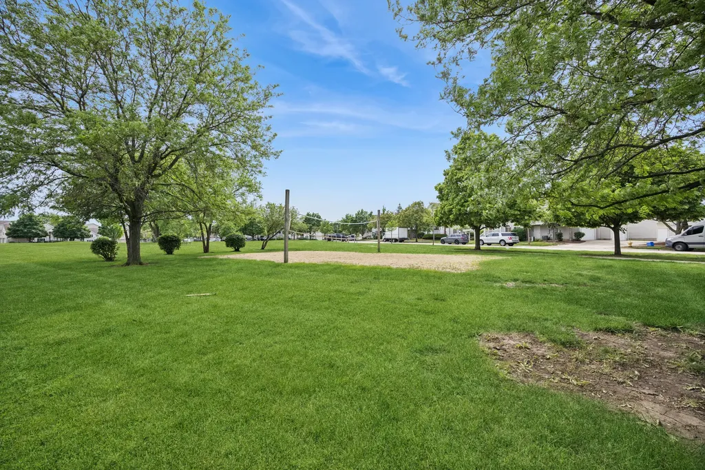 313 Candlelight Court Bolingbrook IL 60440
