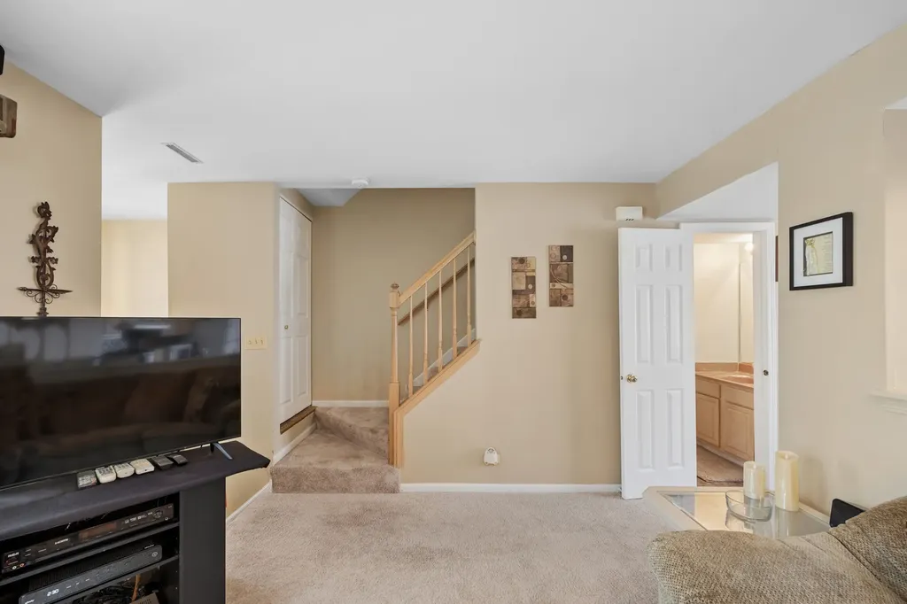 313 Candlelight Court Bolingbrook IL 60440
