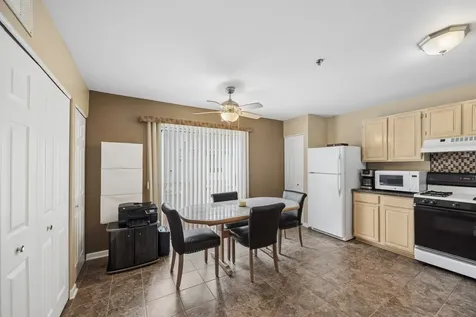 313 Candlelight Court Bolingbrook IL 60440