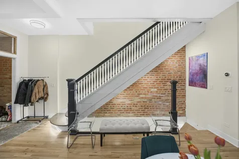 4114 South Ellis Avenue Chicago IL 60653