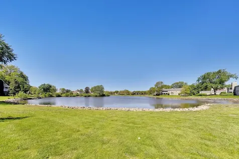 1520 Stonebridge Trail Wheaton IL 60189