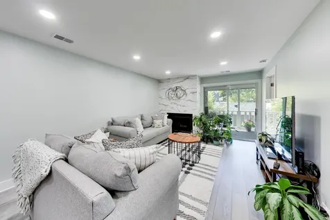 1520 Stonebridge Trail Wheaton IL 60189