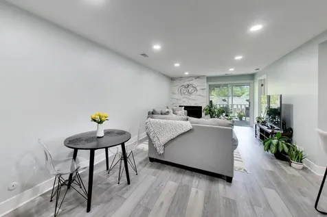 1520 Stonebridge Trail Wheaton IL 60189