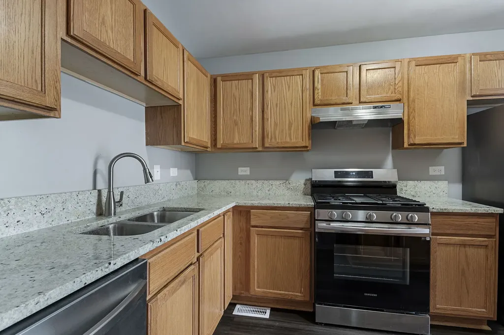 2110 Austrian Pine Street Lockport IL 60441