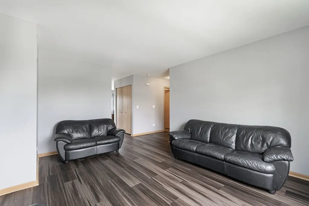 2110 Austrian Pine Street Lockport IL 60441