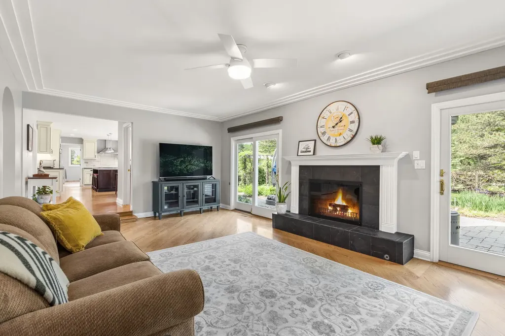 119 Saddle Brook Drive Oak Brook IL 60523