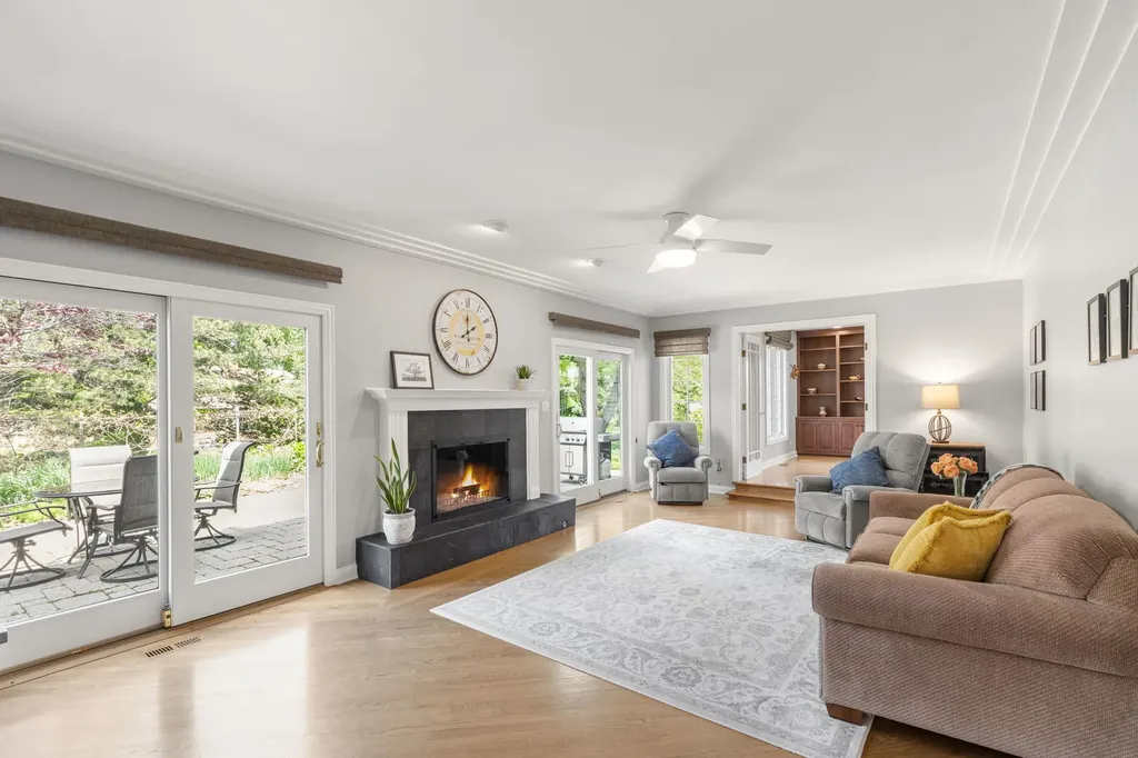 119 Saddle Brook Drive Oak Brook IL 60523