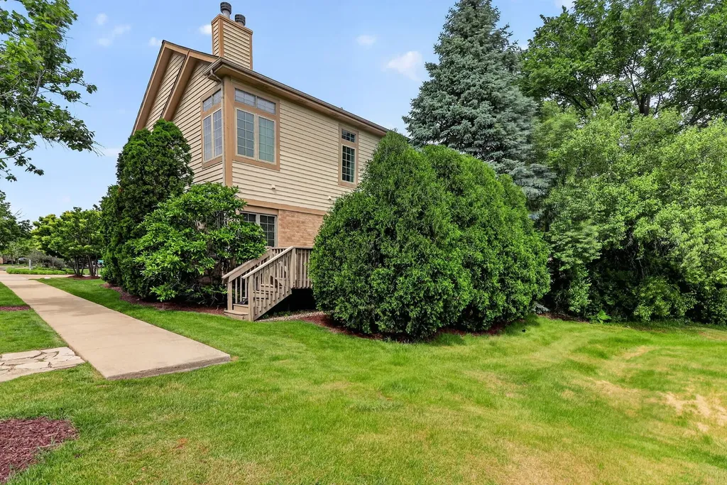 5131 Creek Drive Western Springs IL 60558
