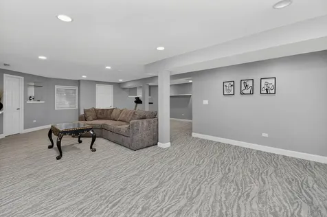 5131 Creek Drive Western Springs IL 60558