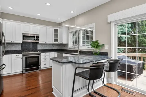 5131 Creek Drive Western Springs IL 60558