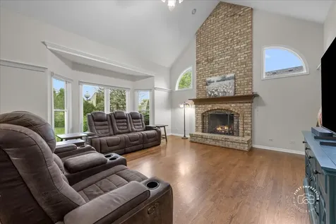 40W174 Jack London Street St. Charles IL 60175