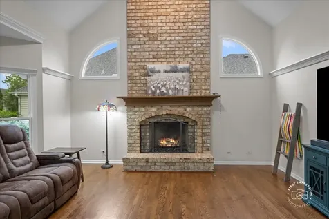 40W174 Jack London Street St. Charles IL 60175
