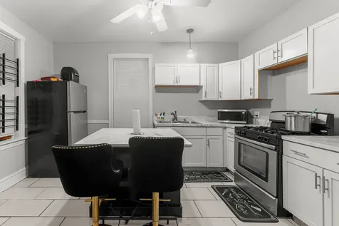 6811 South Washtenaw Avenue Chicago IL 60629