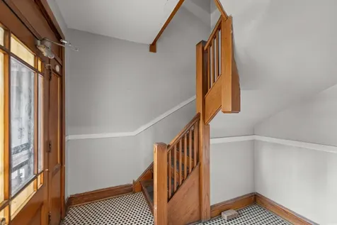 6811 South Washtenaw Avenue Chicago IL 60629